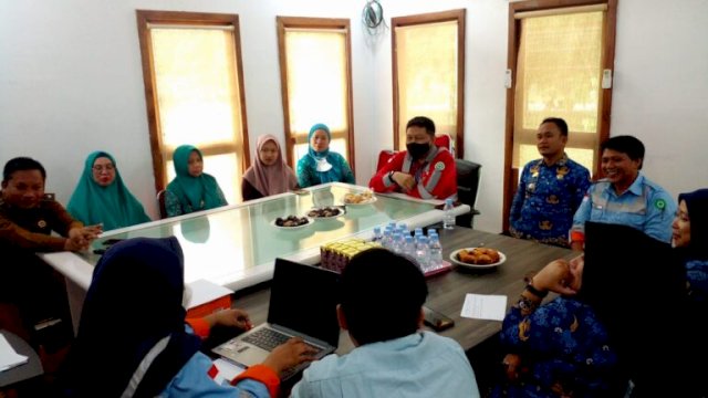 PT CLM dan UMKM Verbeck Cocoa teken MoU pengolahan biji kakao menjadi olahan cokelat. Foto:Istimewa 