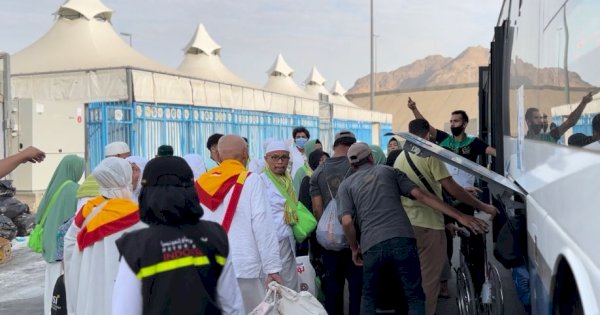 156 Ribu Jemaah Nafar Tsani Mulai Tinggalkan Mina