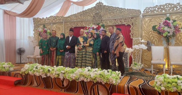 Danny Hadiri Pernikahan Ipar Dirum Perumda Parkir di Pasarang Keke