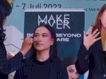 Make Over Diajang Beauty Demo Make Over Kosmetik di Mall MaRi
