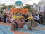 Kontingen Makassar Meriahkan Pawai Karnaval Expo Dekranasda Sulsel 2023 di Wajo