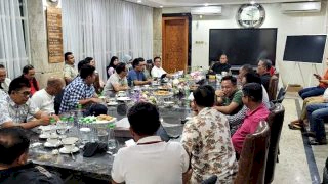 Danny Dekatkan Pelayanan ke Warga, 41 Kegiatan Dilaksanakan di Kontainer Recover