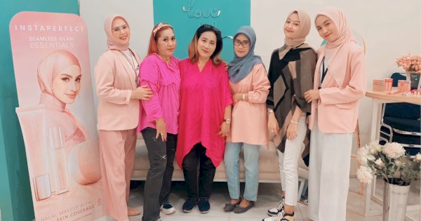 Komunitas ‘Customer Citra’ Ikuti Beauty Instaperfect di Wardah Beauty House