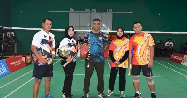 Sambut HUT RI ke-78, Korem 073/Makutarama Gelar Turnamen Bulu Tangkis Danrem Cup