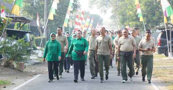 Jalan Santai Meriahkan Perayaan HUT Kemerdekaan RI ke-78 di Akmil