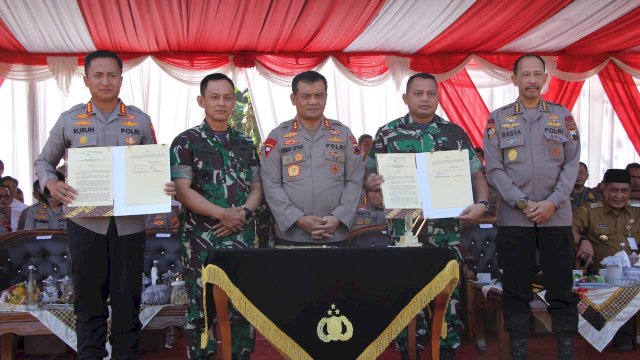 Kasdam IV/Diponegoro Bersama Kasiops Korem 072/Pmk Hadiri Latihan Sispamkota di Magelang