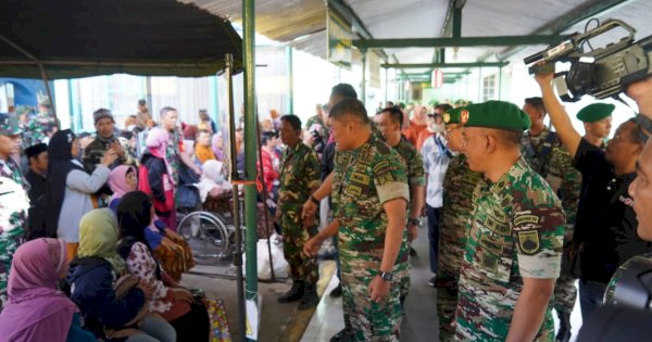 Pangdam IV/Diponegoro Hadiri Baksos Operasi Katarak Tidar Setia 93