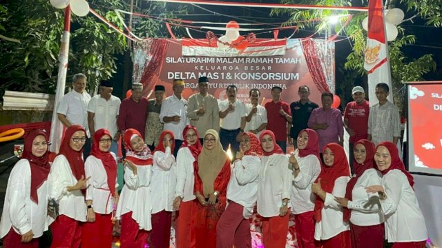 Warga Kompleks Delta Mas I Bitowa Gelar Pesta Rakyat