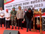Meriah..! TNI dan Polri Diterjunkan Amankan Parade Gebyar Seni Budaya di Magelang