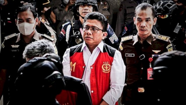 Mantan Kadiv Propam Polri Ferdy Sambo lolos dari hukuman mati,MA putuskan penjara seumur hidup. Foto:istimewa 