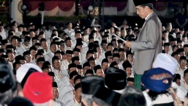 Presiden Joko Widodo memberikan sambutan di acara Zikir dan Doa Kebangsaan Peringatan HUT Kemerdekaan RI ke-78. Foto:dok.Sekretariat Presiden