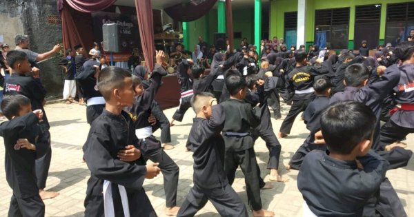 MDTA Tarbiyyatul Falah Al Fahruroziyyah Kembangkan Pencak Silat untuk Anak-anak
