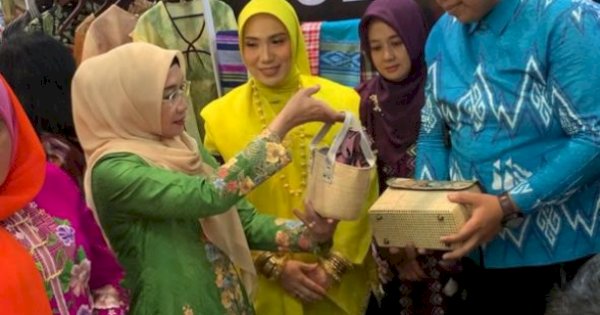 Tas Anyaman Takalar Jadi Sorotan, Istri Wakil Presiden RI Memiliki Salah Satunya