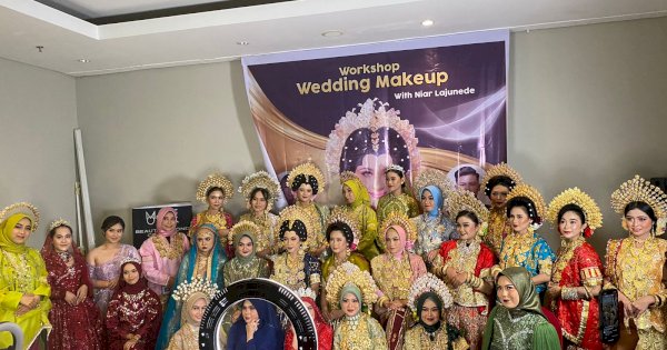 Support Make Over di Workshop Wedding MUA di Fave Hotel Pantai Losari