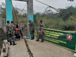 Peduli Lingkungan, Rindam IV/Diponegoro Kerja Bakti di Jembatan Kali Elo