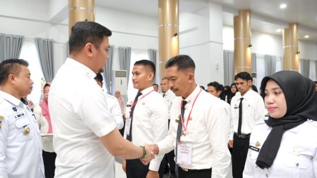 Bupati Gowa,Adnan Purichta Ichsan membuka orientasi PPPK. Foto: ist