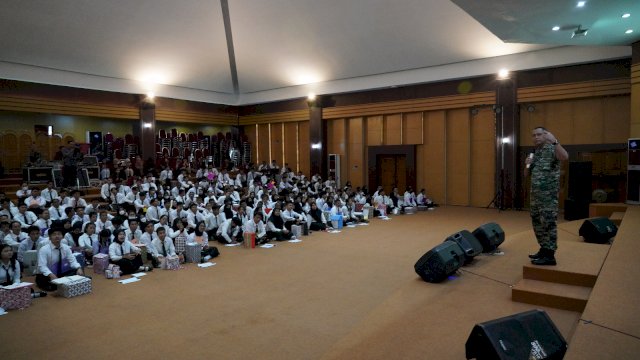 Danrem 072/Pamungkas Sulu Wasbang Ratusan Mahasiswa Baru
