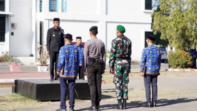 Pj.Bupati Takalar,Dr.Setiawan Aswad deklarasikan netralitas ASN,Kepala Desa dan Perangkat Desa dalam Pemilu dan Pilkada .Foto: ist