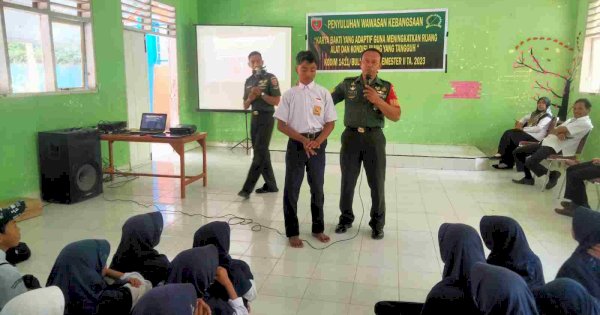 Serma Amrullah Ajak Siswa SMP 42 Bulukumba Amalkan Pancasila dalam Kehidupan Sehari-hari