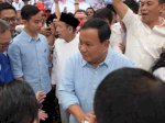 Massa Besar Antarkan Prabowo-Gibran ke KPU, Airlangga Hartarto Optimis