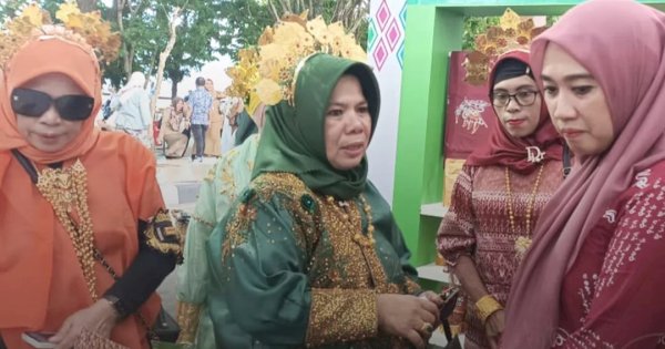 Diskop dan UKM Hadirkan Produk UMKM Binaan di Sarasehan Istri Wali Kota Se-Indonesia Expo Produk UMKM 2023