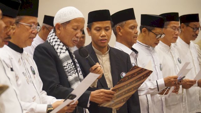 Ratusan Aktivis Lintas Ormas Islam Deklarasikan MAKRAM di Makassar