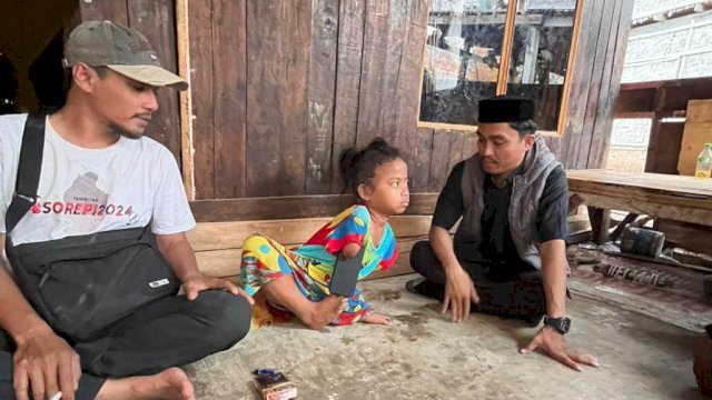 Alma Husna, bocah keterbatasan fisik asal Kelurahan Tonrokassi Jeneponto. Foto:Ist 