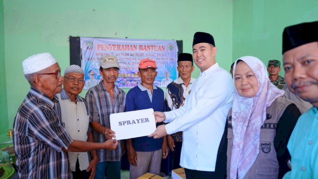Bupati Pangkep Salurkan Bantuan ke Warga Desa Gentung
