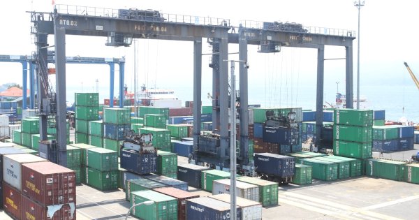 Benteng Ekonomi, Pelindo Regional 4 Catat Pertumbuhan Ekspor yang Positif