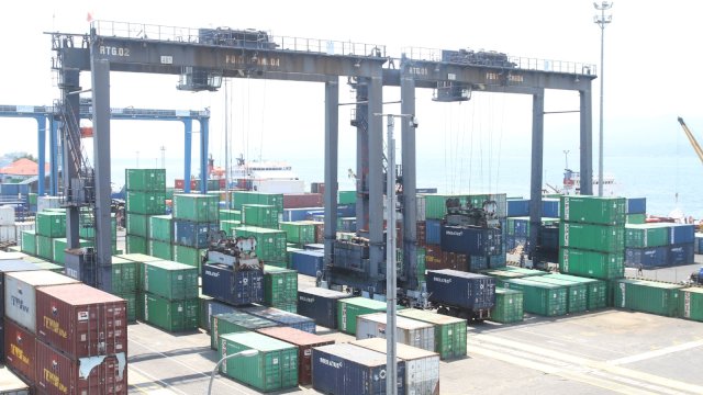 Benteng Ekonomi, Pelindo Regional 4 Catat Pertumbuhan Ekspor yang Positif