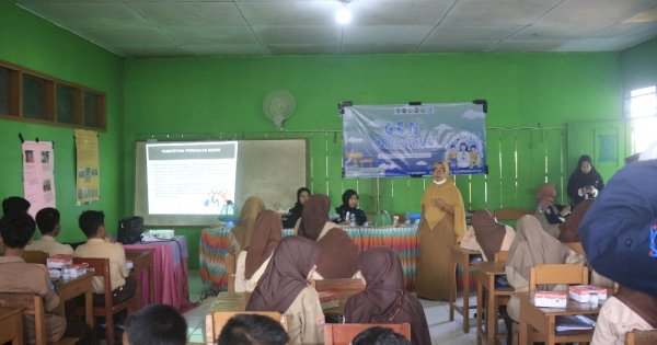 GenBI UINAM Makassar Ajak Remaja Takalar untuk Hidup Sehat dan Lingkungan Bersih