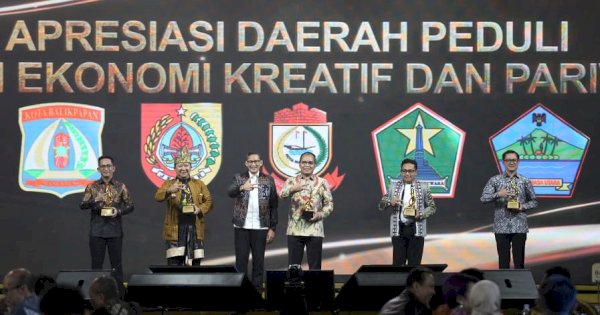 Wow! Danny Satu-Satunya Kepala Daerah di Sulsel Raih Penghargaan Kompas TV