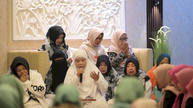 Tingkatkan Iman dan Taqwa, TP PKK Makassar Gelar Zikir Bersama