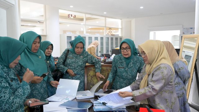 TP PKK Kota Makassar dan Baubau Kompak Berbagi Inovasi