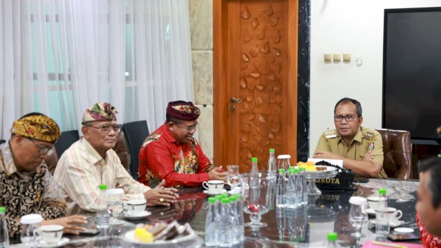 PHDI Sulsel Undang Wali Kota Makassar Peringati 50 Tahun Pura Giri Natha