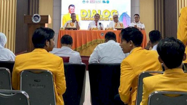 Lembaga Kemahasiswaan UNM menggelar diskusi terkait isu mahasiswa bersama Rektor. Foto:Ist 