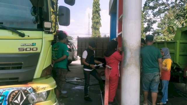 Sidak DP2KUKM di beberapa SPBU di Luwu Utara. Foto: harian.News/hamsul