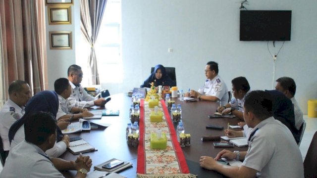 Pimpin Rapat Pejabat Struktural, Kadishub Makassar Minta Kawal Kegiatan Berjalan