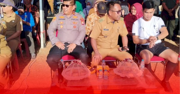 Buka Liga Anak Lorong di Lapangan Unhas, Camat Manggala: Junjung Sportifitas