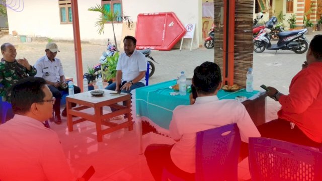 Bersama Lurah, Camat Manggala Rakor di Gazebo Terkait Persoalan Kebersihan