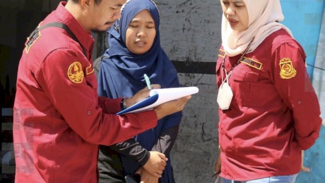 DLH Makassar  Pemantau Pengelolaan Sampah Rumah Di Phinisi Point Mall