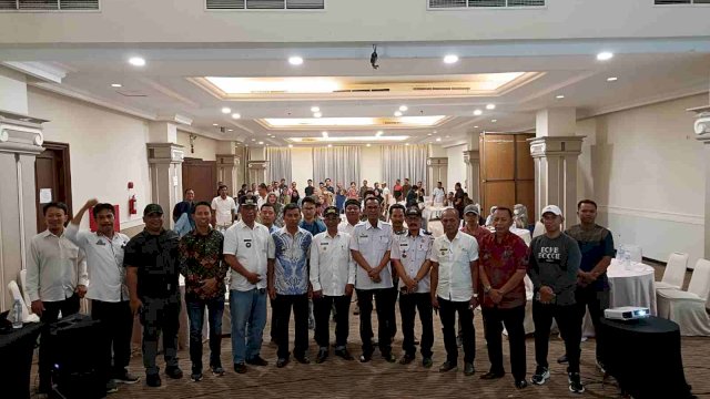 Bimtek Penyusunan Data Desa dalam Sistem Informasi Profil Desa Kabupaten Takalar Tahun 2023 yang dibuka Pj Bupati Takalar Dr Setiawan Aswad di M-Regency Hotel Makassar. Foto:dok_humas 