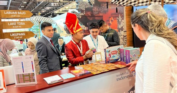 Dispar Makassar Gandeng ASITA Ikuti MTW London