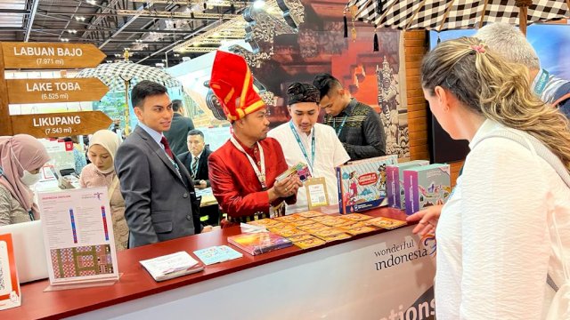 Dispar Makassar Gandeng ASITA Ikuti MTW London