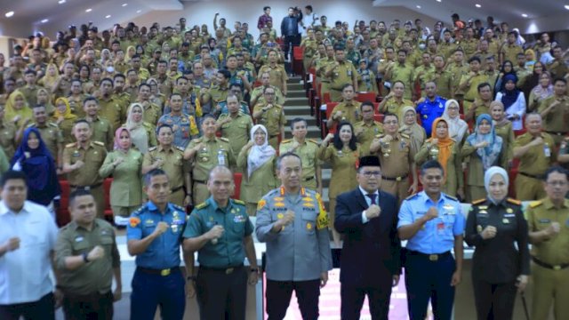 Lurah Sekecamatan Biringkanaya Hadiri Penandatanganan Netralitas ASN di Ruangan Sipakatau