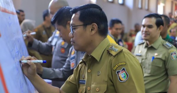 Camat Biringkanaya Ben Tandatangani Deklarasi Netralitas ASN