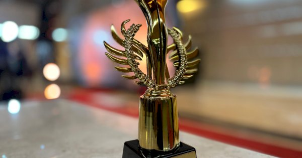 Berkontribusi Majukan Ekonomi Makassar, Wali Kota Diganjar Penghargaan Metro TV