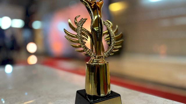 Berkontribusi Majukan Ekonomi Makassar, Wali Kota Diganjar Penghargaan Metro TV