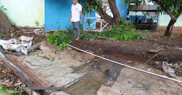 Gerak Cepat Kadisdik Makassar Atasi Tembok SMP Negeri 20 Roboh