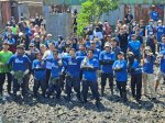 Pandawara Grup, DLH Makassar, Warga Tallo Kolaborasi Bersihkan Sampah di Kampung Nelayan